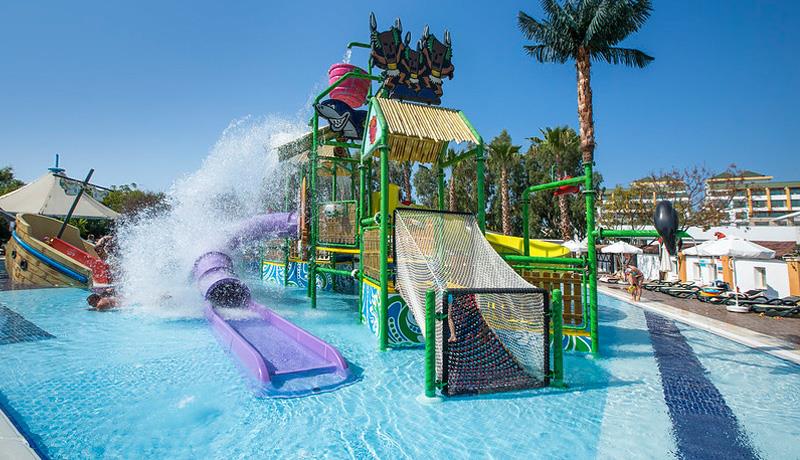 Crystal-Paraiso-Verde-Resort