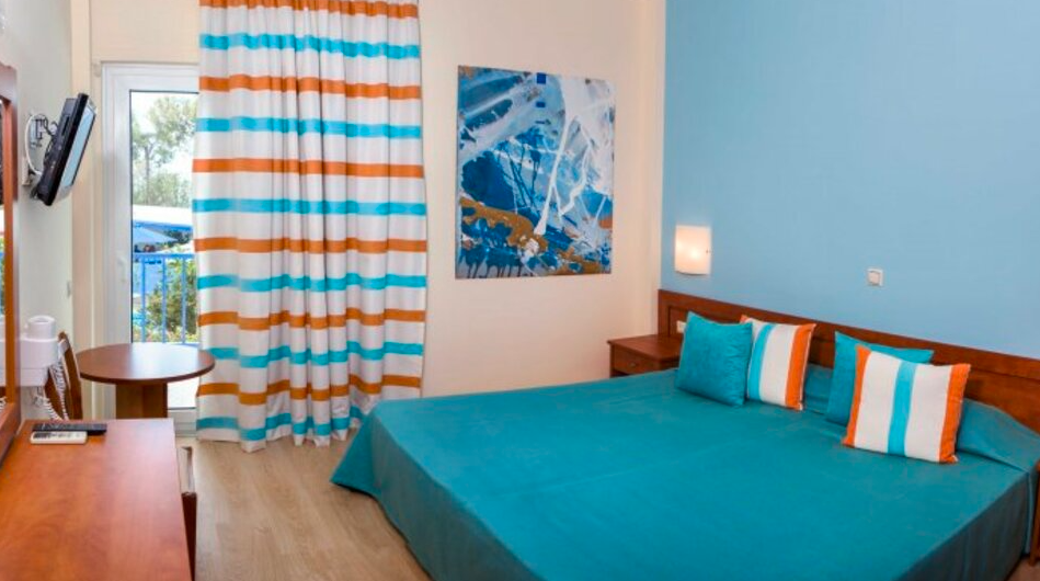 rubicon-grcka-delphi-beach