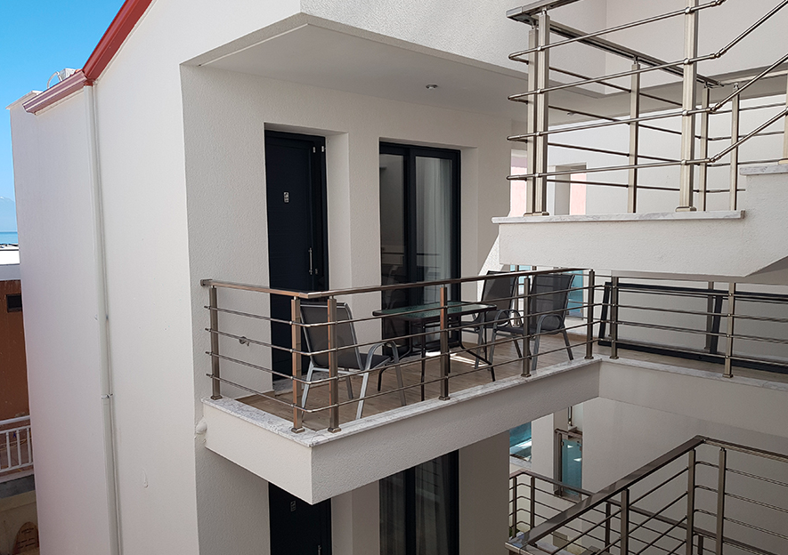 rubicon-grcka-sarti-kuca-sarti-holidays