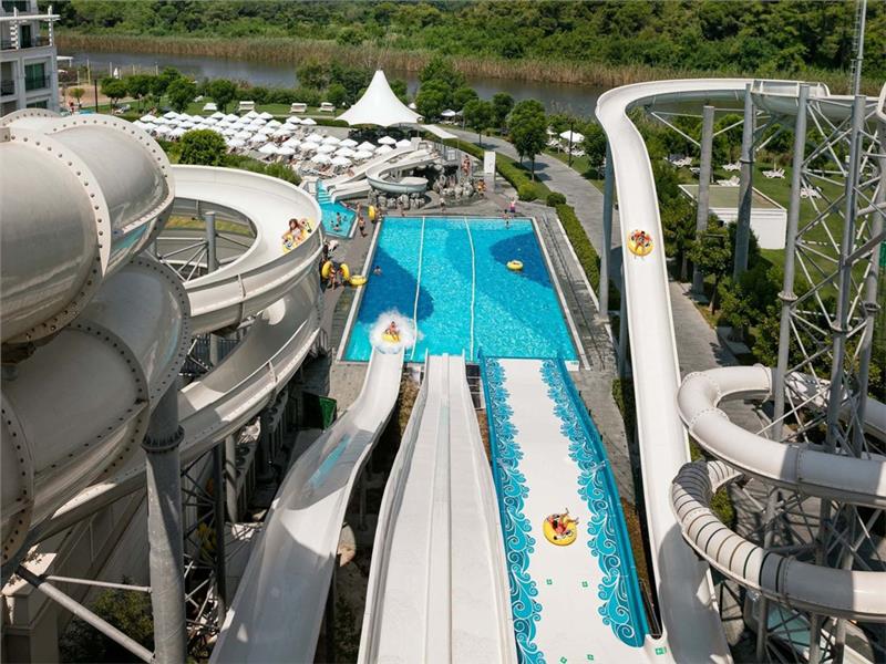 TITANIC DELUXE GOLF BELEK