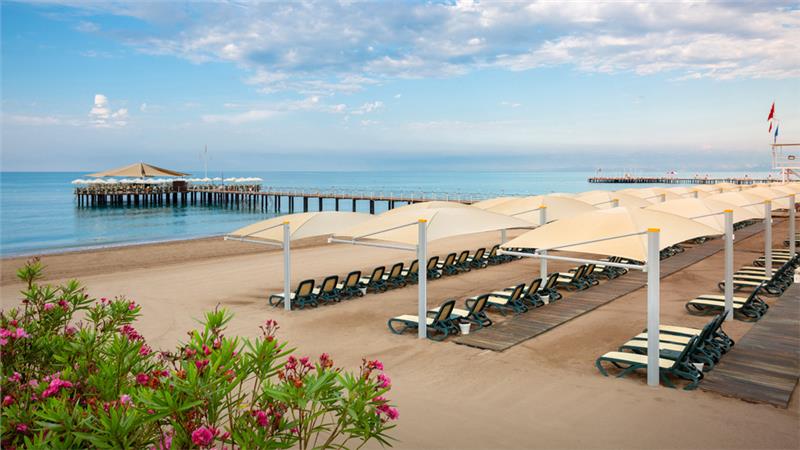 CALISTA LUXURY RESORT