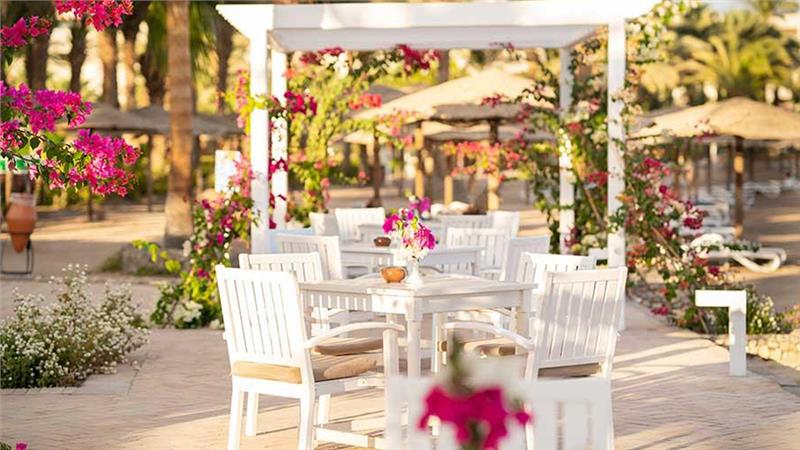 FORT ARABESQUE BEACH RESORT