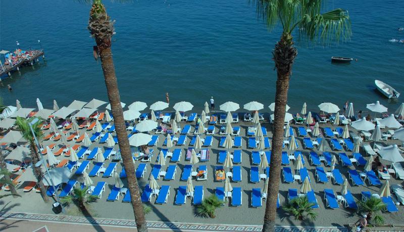 BEGONVILLE BEACH HOTEL