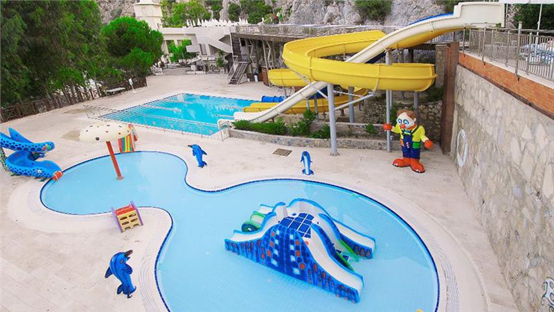 LADONIA HOTELS ADAKULE