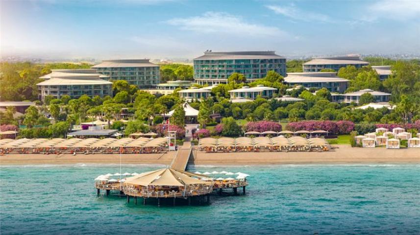 CALISTA LUXURY RESORT