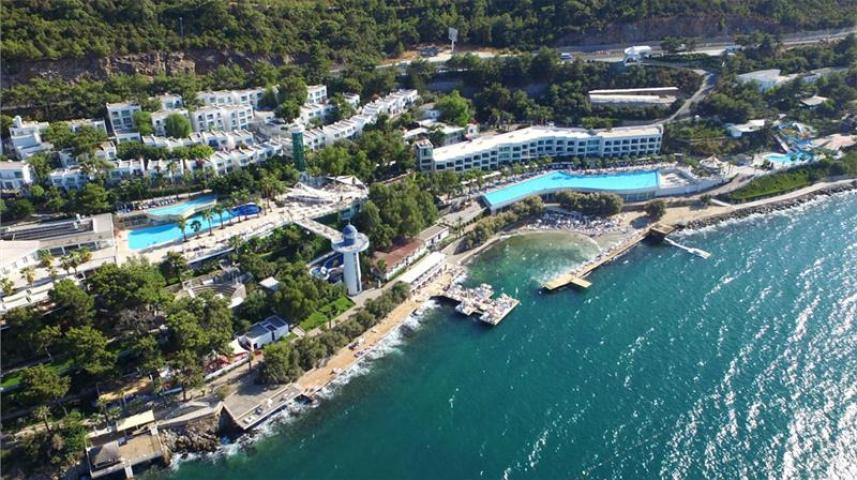 BLUE DREAMS RESORT & SPA